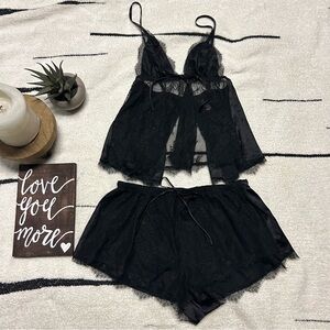 NWOT Victoria’s Secret black lace tank and shorts sleep set size XS